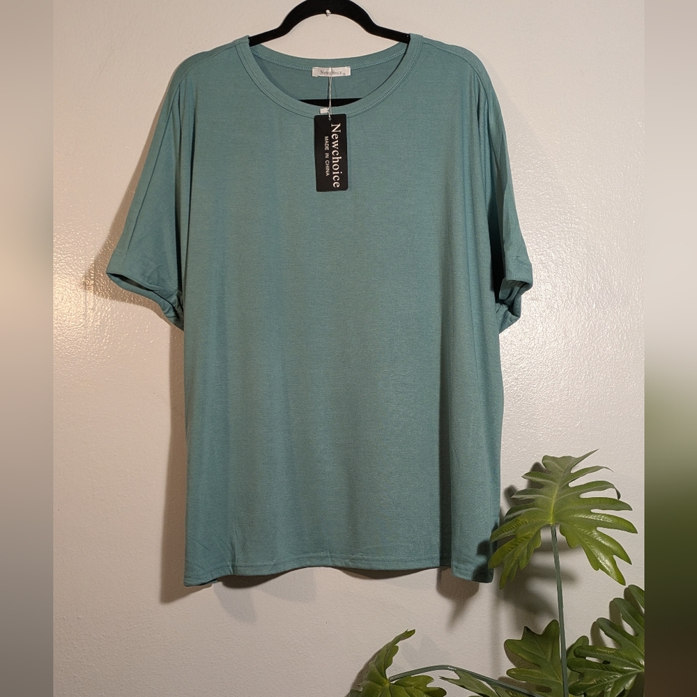 New Directions Women's Green Short Sleeve Blouse